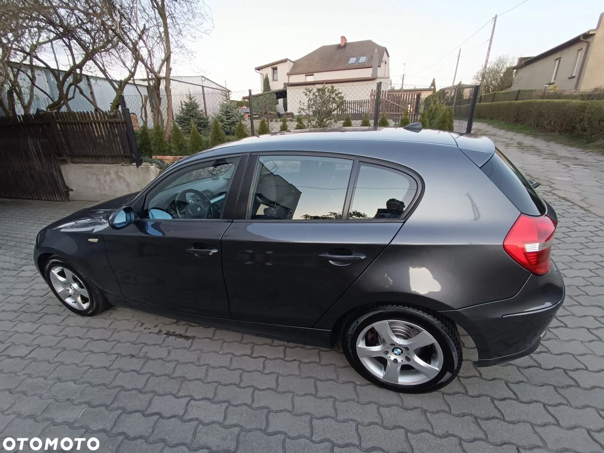 BMW Seria 1 120d - 14