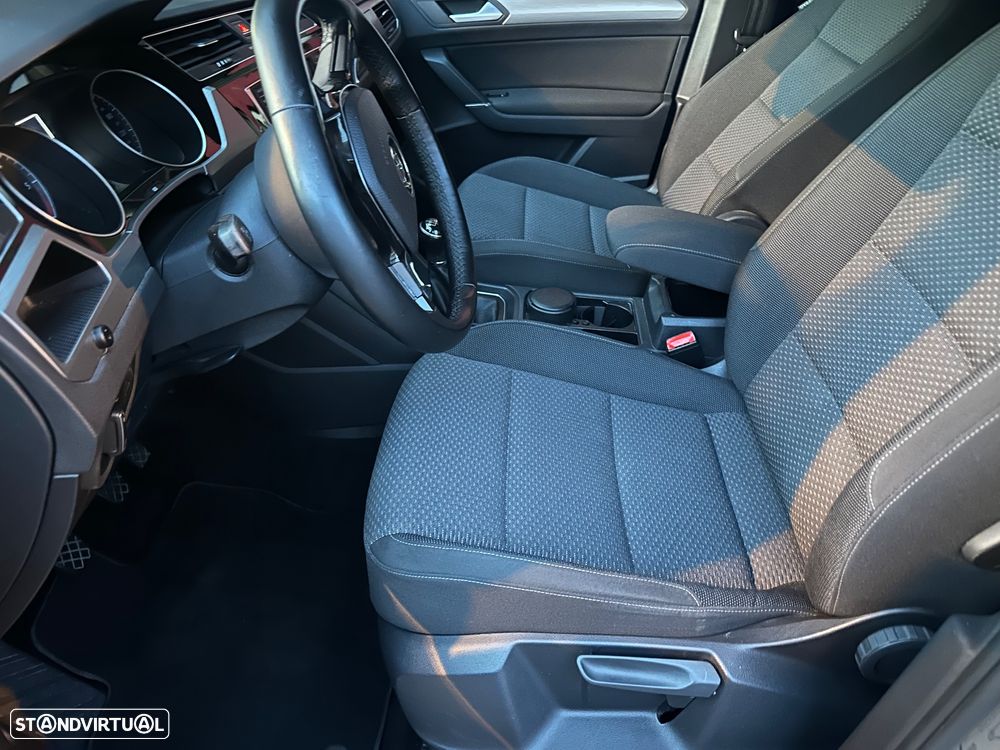 VW Touran 1.6 TDI Confortline - 20