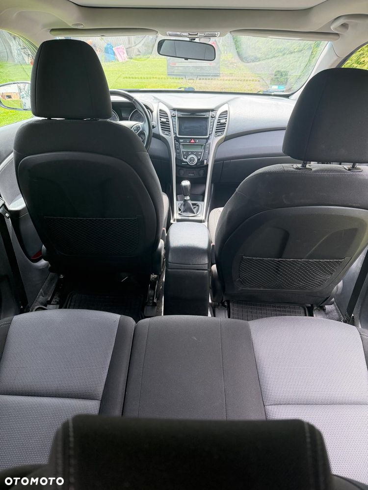 Hyundai i30 1.6 CRDi Classic - 11