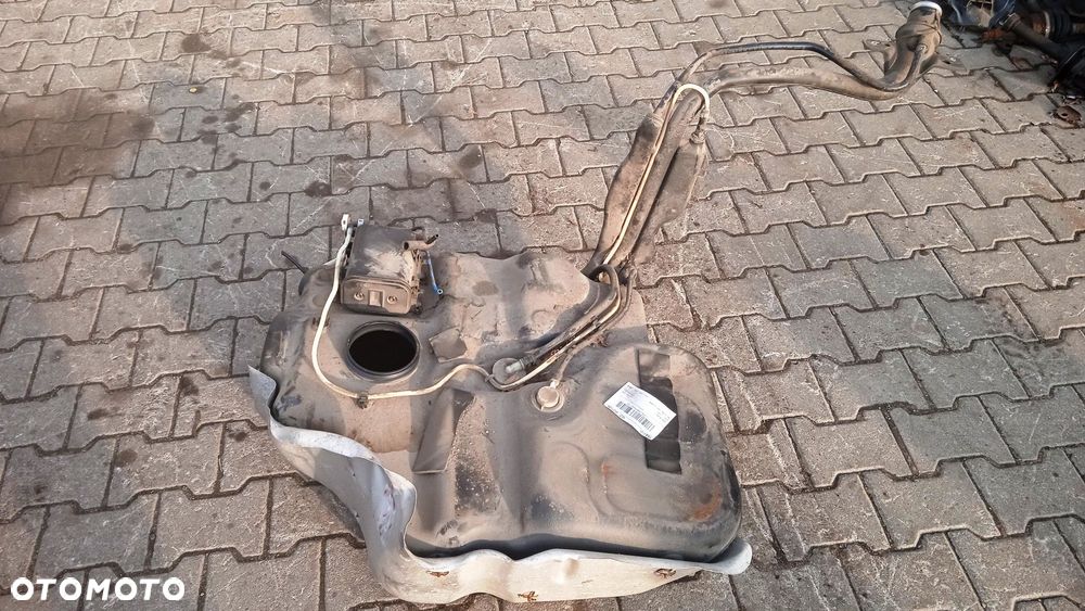 Cały na części Volkswagen Touran 1.6 FSI lak. LC9X silnik BLF skrzynia biegów HBJ benzyna - 11