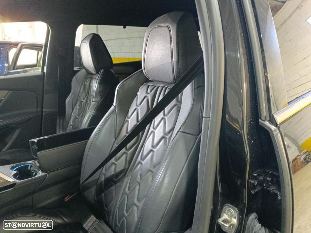 Peugeot 5008 1.5 BlueHDi GT EAT8 - 3