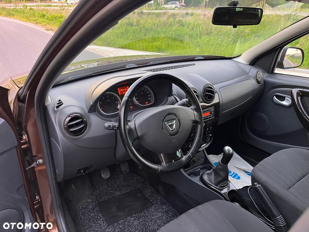 Dacia Duster 1.6 16V 4x2 Prestige - 13