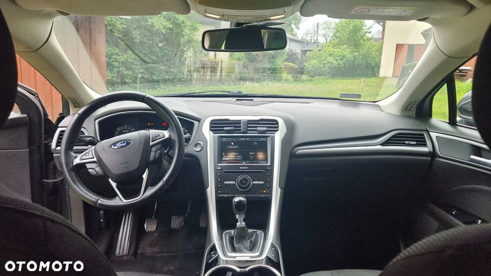 Ford Mondeo 2.0 TDCi STart-Stopp Titanium - 24