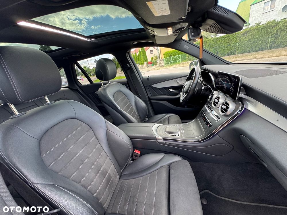 Mercedes-Benz GLC 300 de 4Matic 9G-TRONIC AMG Line Plus - 28