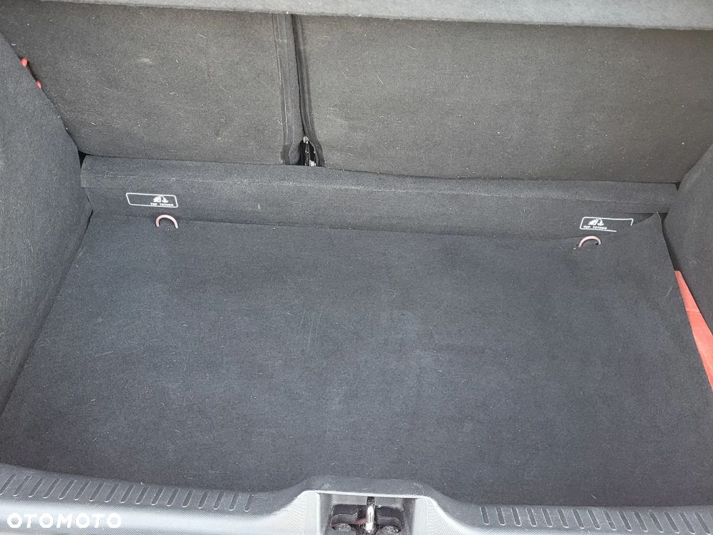 Renault Clio 1.2 16V 75 LIMITED - 33