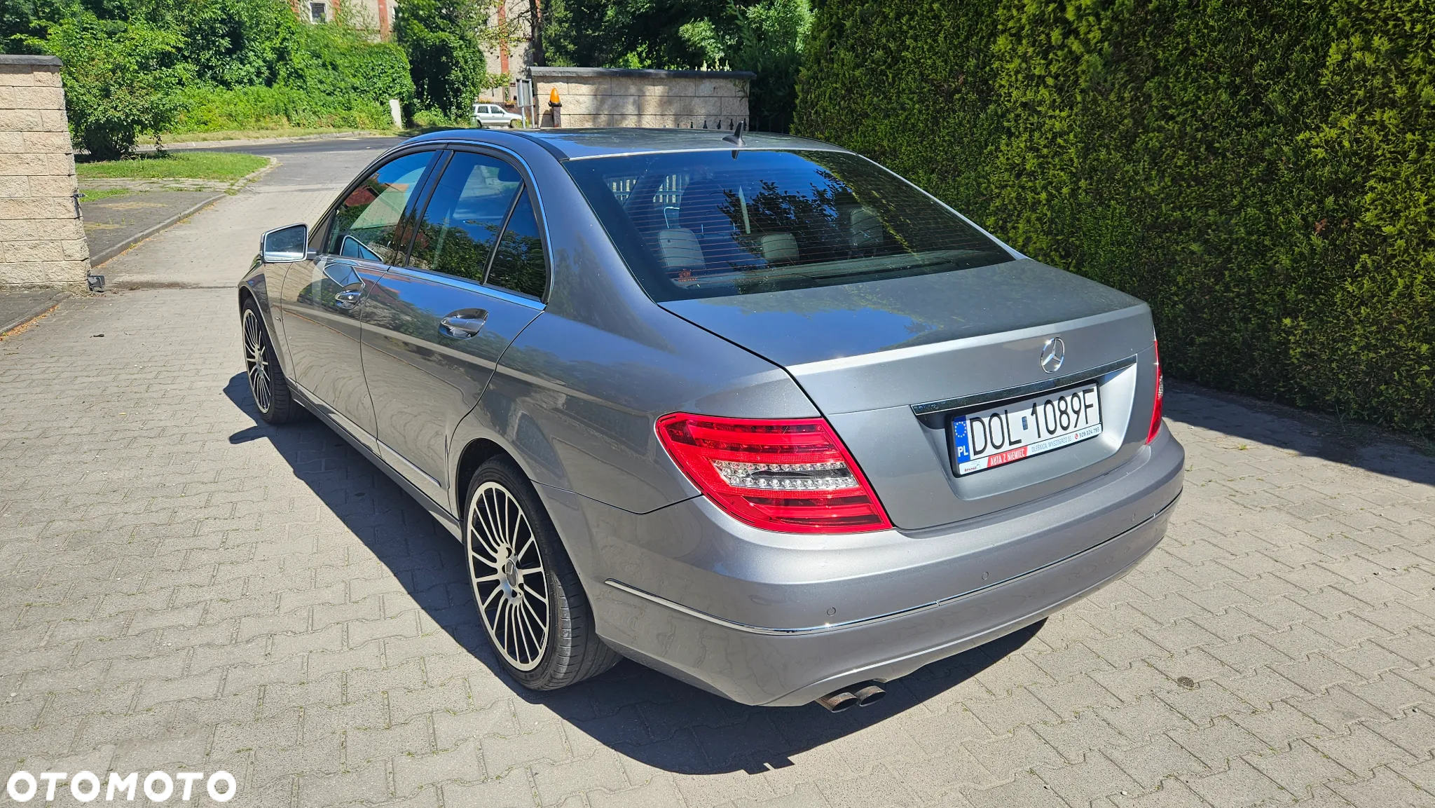 Mercedes-Benz Klasa C 180 CGI Automatik BlueEFFICIENCY Avantgarde - 4
