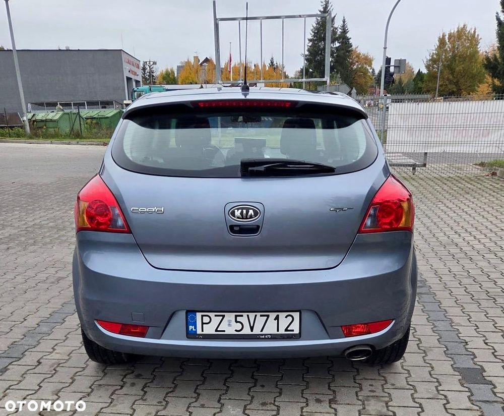 Kia ProCeed - 10