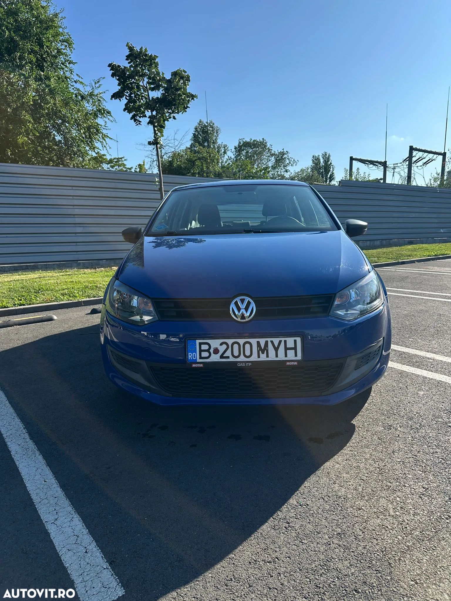 Volkswagen Polo - 1