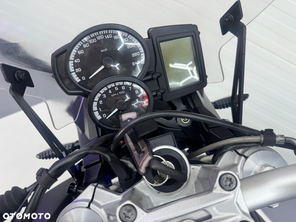 BMW R - 26