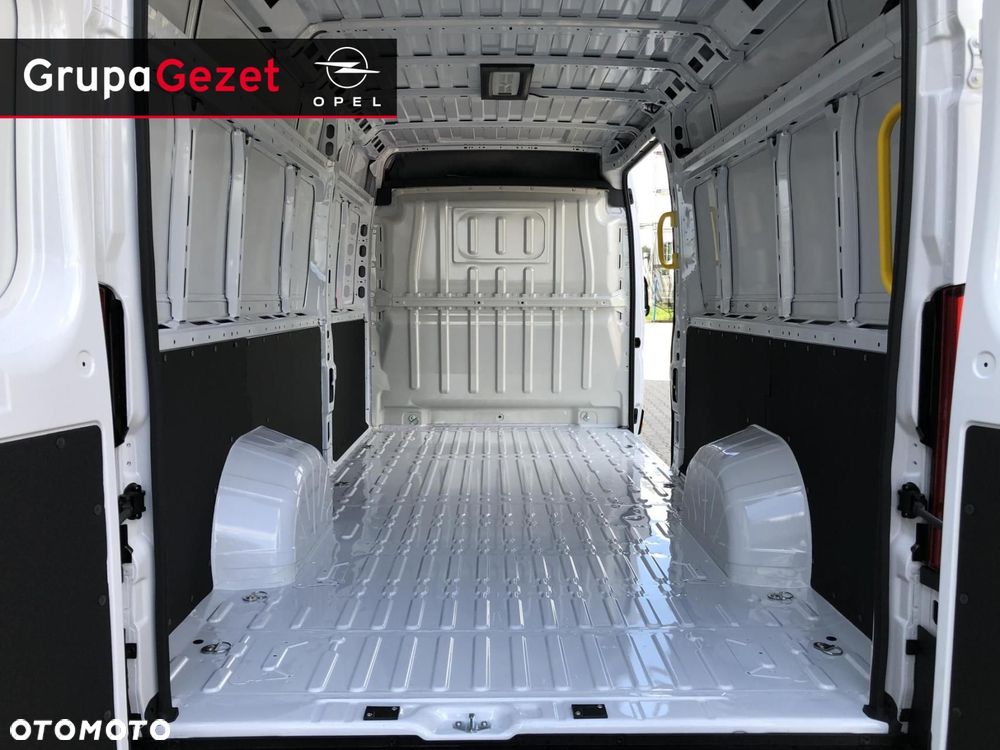 Opel Movano - 12