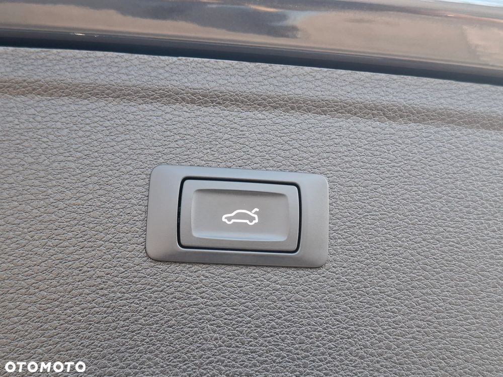 Audi Q5 40 TDI quattro S tronic S line business - 24