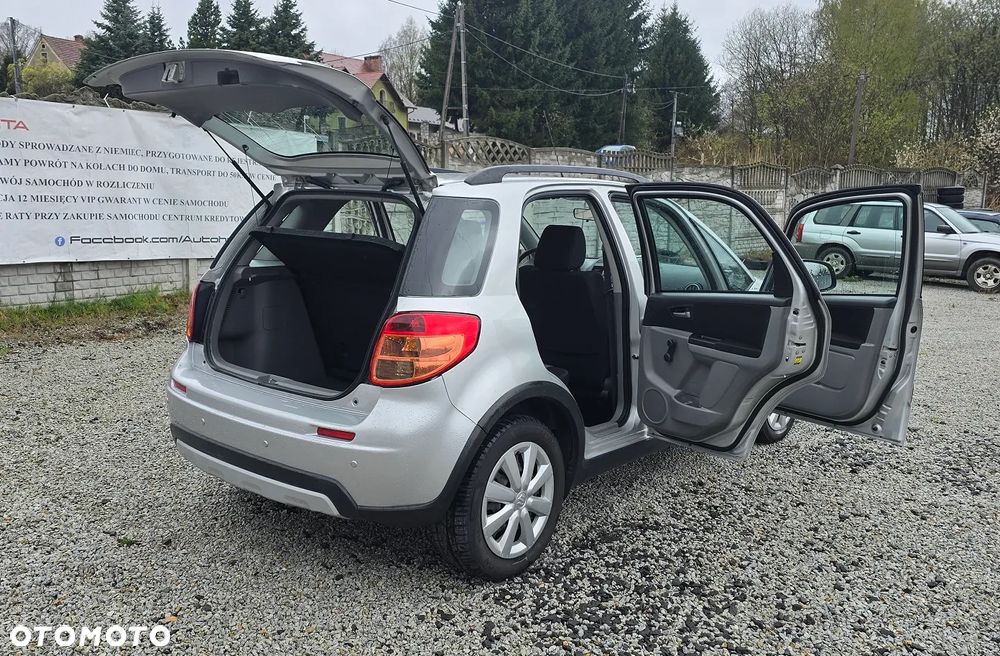 Suzuki SX4 1.6 Comfort - 15
