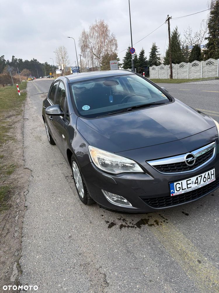Opel Astra 1.6 Design Edition - 2