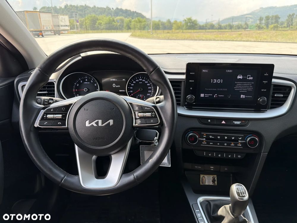 Kia XCeed 1.5 T-GDI M - 14