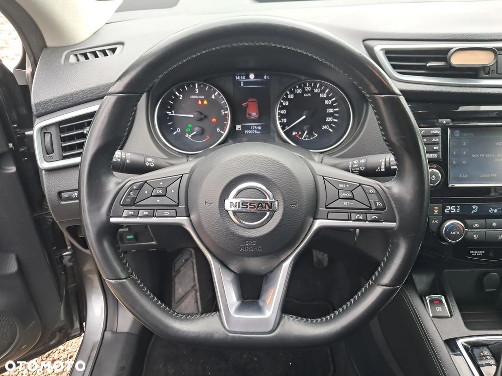 Nissan Qashqai - 14