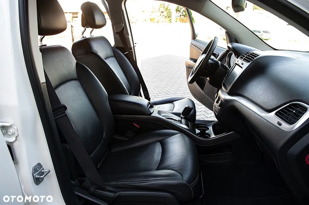 Fiat Freemont 2.4 16V VVT Automatik Lounge - 34