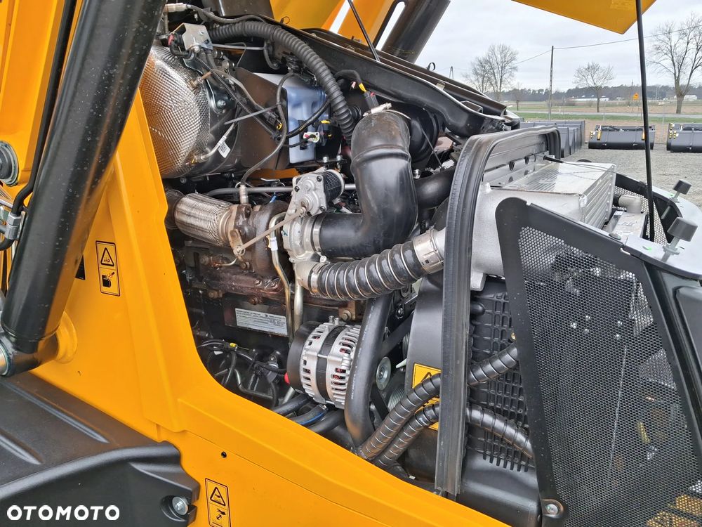 JCB 3 CX SITEMASTER PLUS - 16