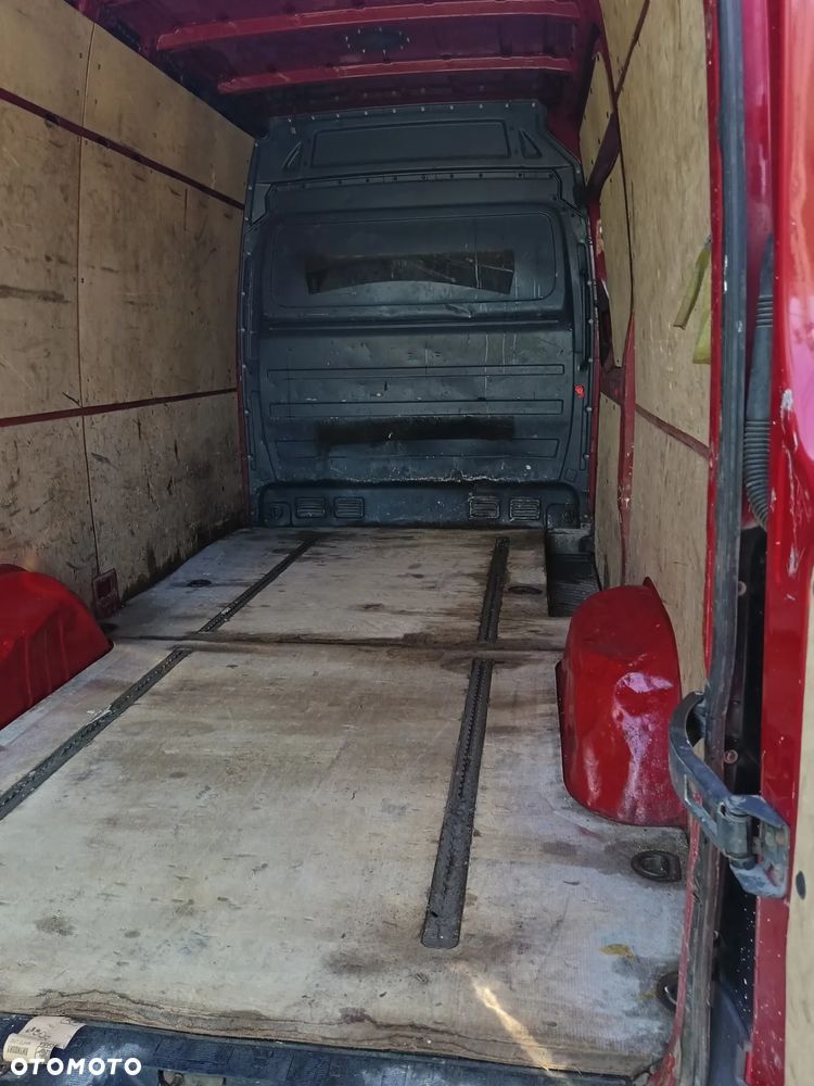 Volkswagen CRAFTER - 14