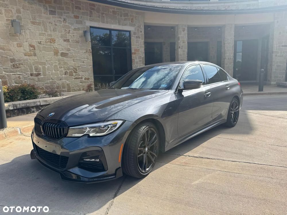 BMW Seria 3 330i xDrive M Sport - 4