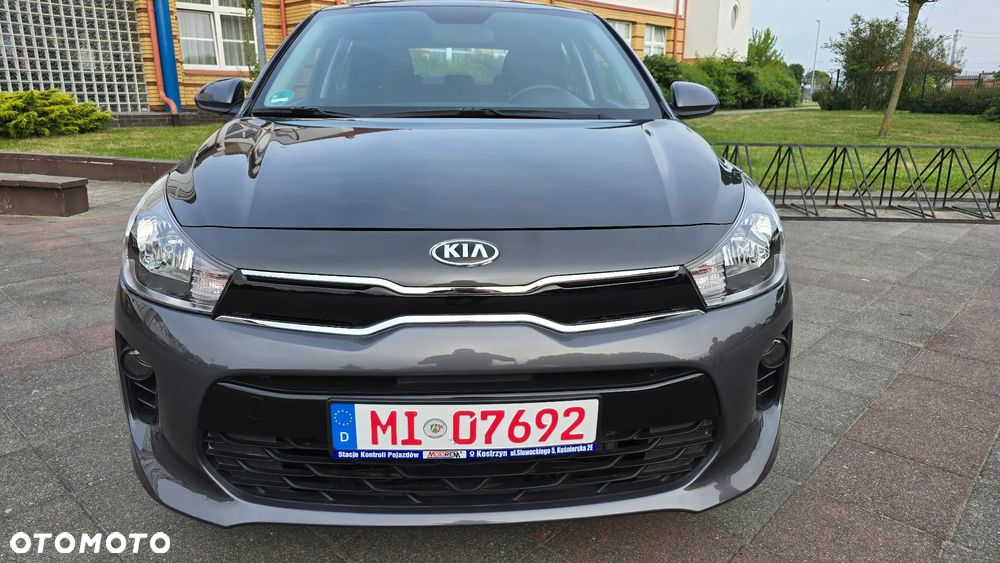 Kia Rio 1.2 Dream Team Edition - 19
