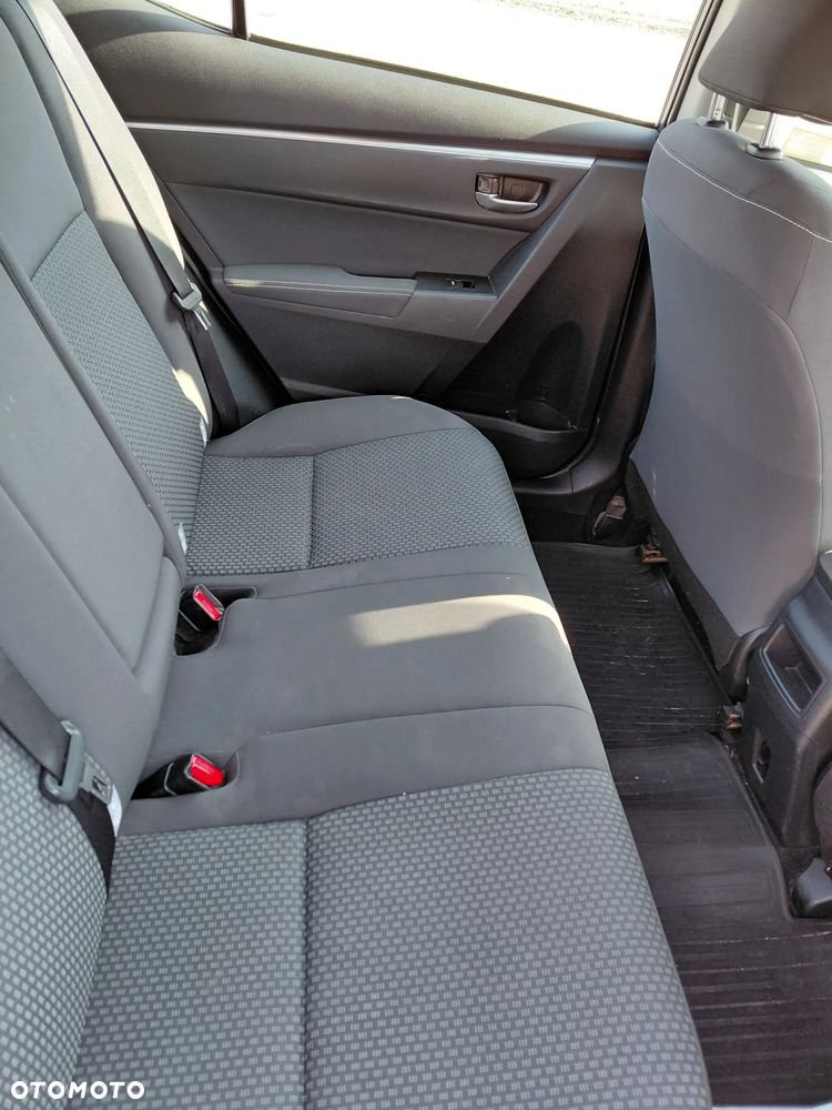 Toyota Corolla 1.6 Active EU6 - 9