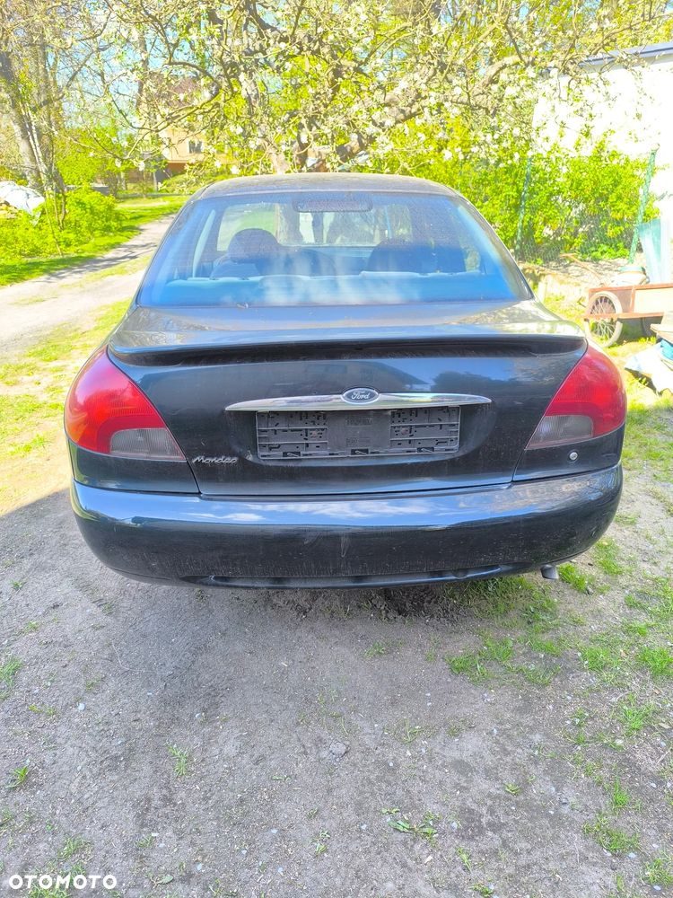 Ford Mondeo 2.0 Ghia - 3