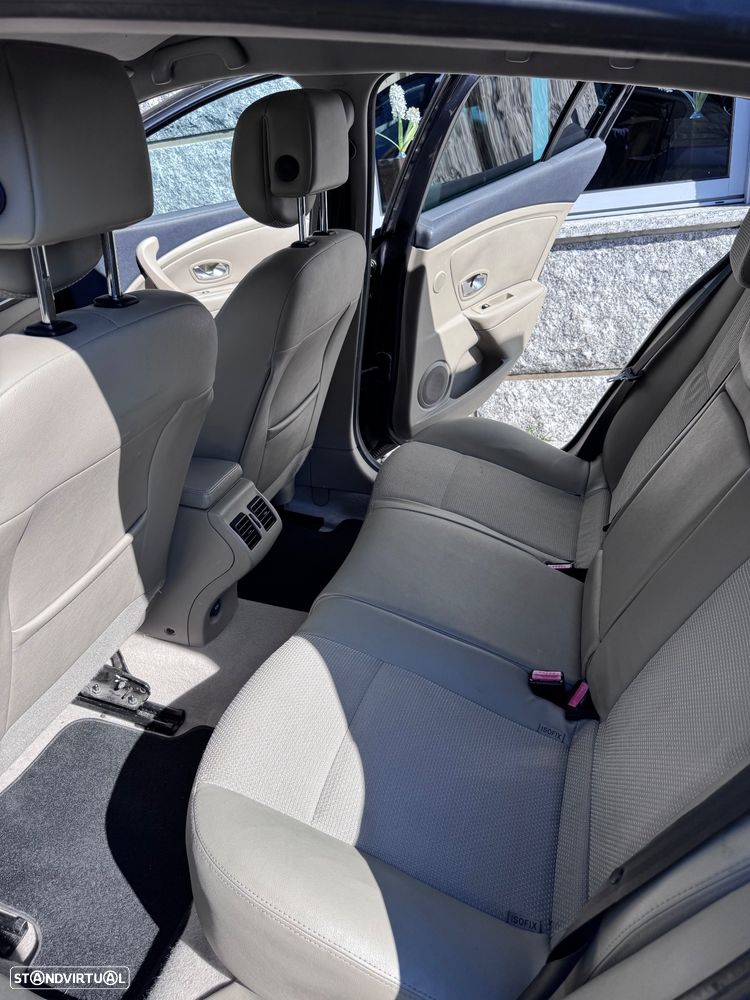 Renault Mégane 1.5 dCi Dynamique S - 15