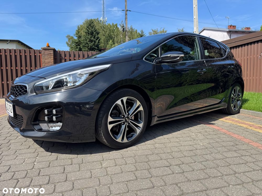 Kia Ceed 1.6 CRDi 136 ISG GT Line - 12