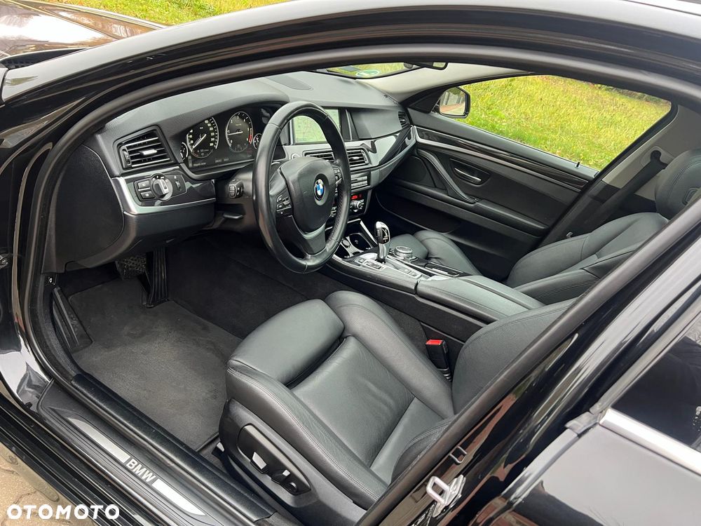 BMW Seria 5 520d - 13