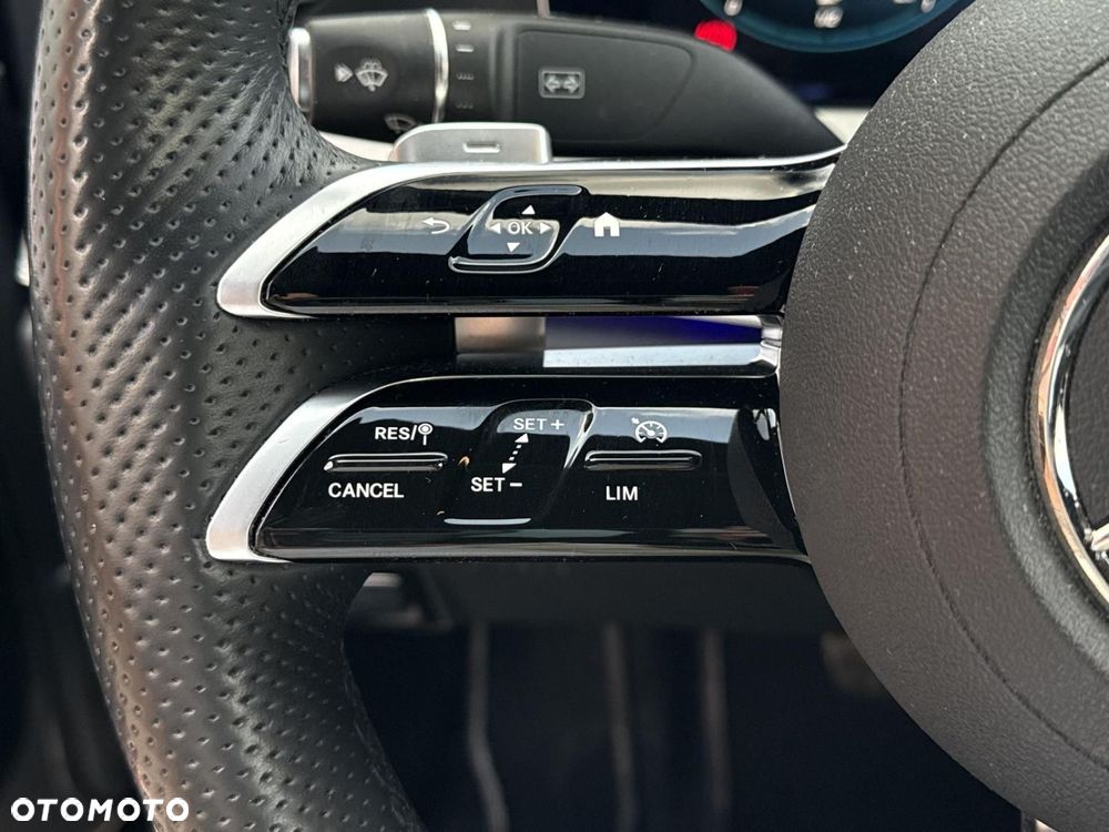 Mercedes-Benz Klasa E - 21