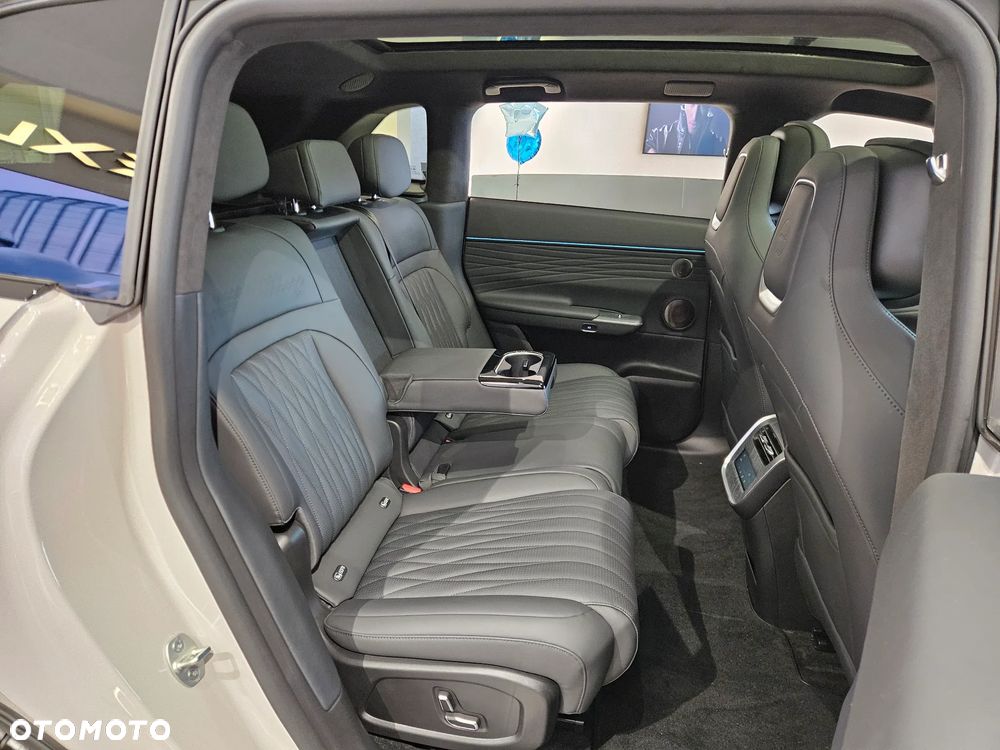 Exlantix ET 100kWh Premium AWD - 27
