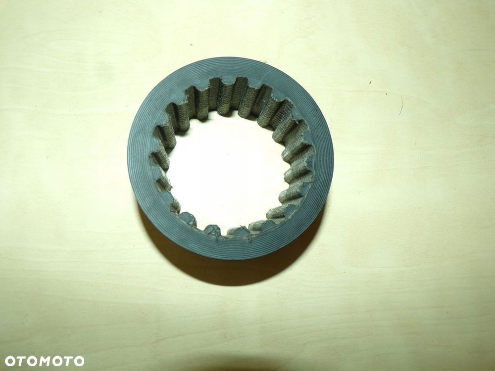 VW T5 2.5 TDi 04- ŁĄCZNIK NAPĘD SPRĘŻARKI KLIMY - 2