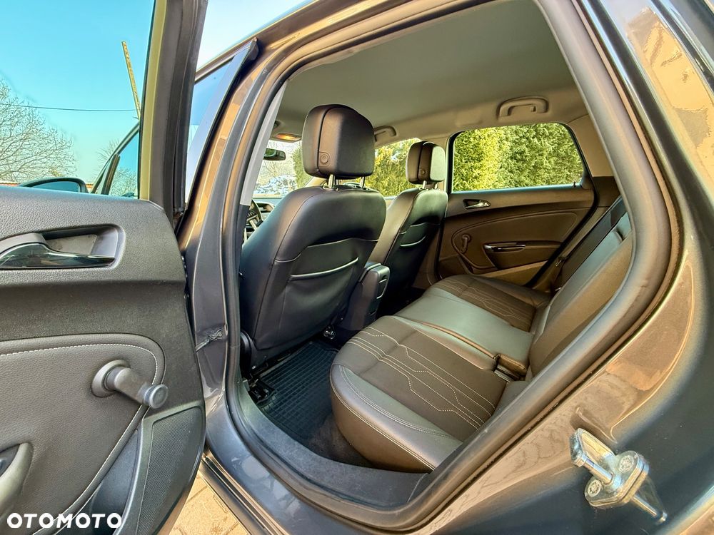 Opel Astra 1.7 CDTI Cosmo - 19