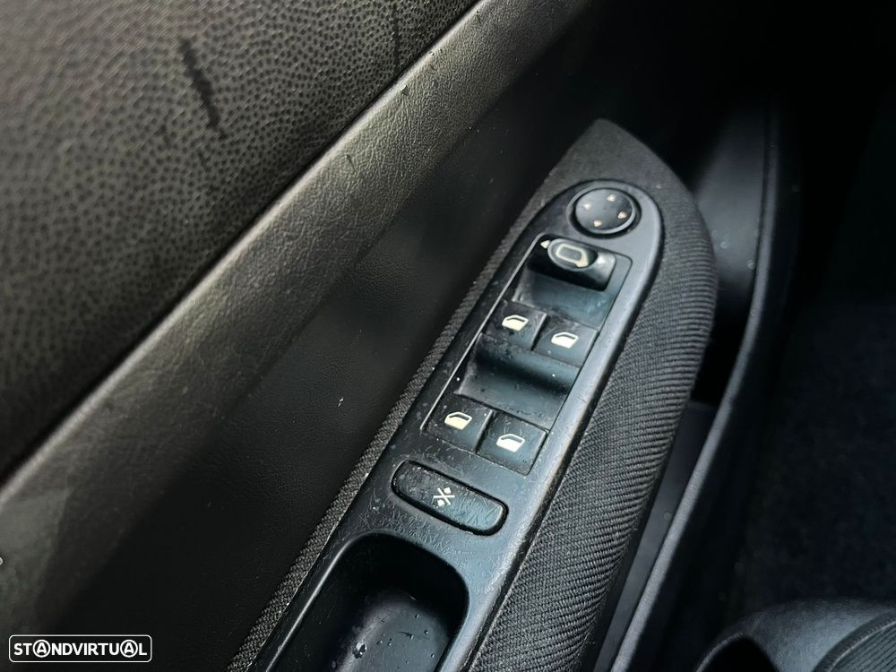 Peugeot 307 1.4 HDi XS - 19