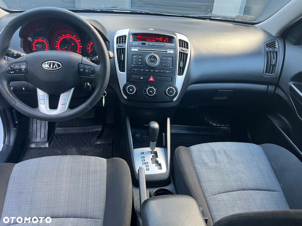 Kia Ceed 1.6 Crdi Comfort + - 5