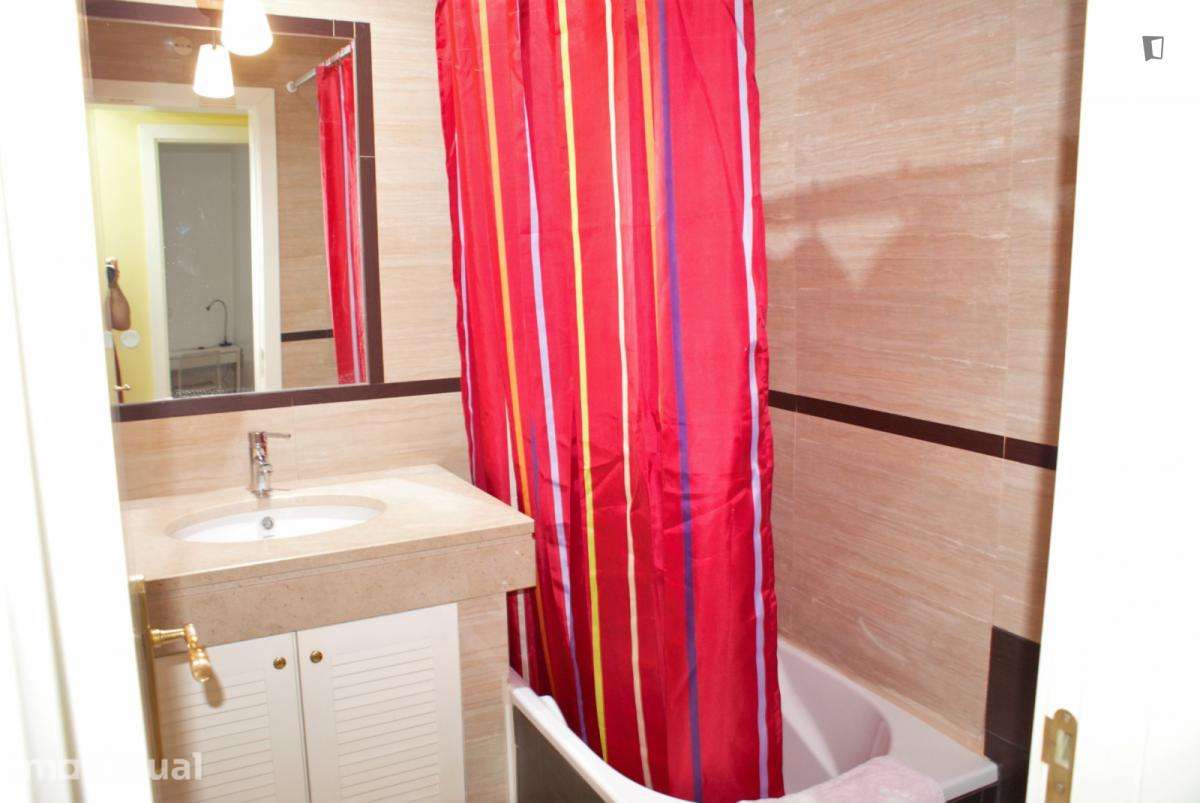 Quarto - localizado em Sete Rios Lisbon - Grande imagem: 5/16