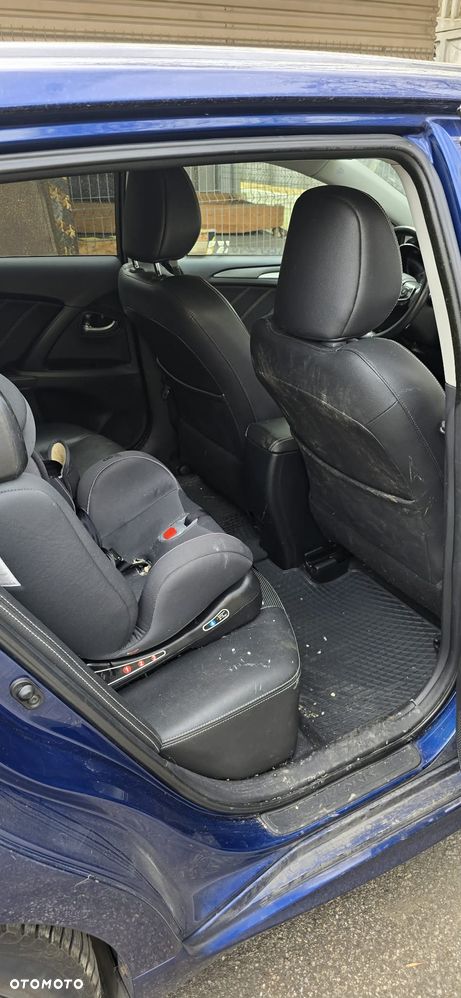 Toyota Avensis 2.0 D-4D Premium - 6