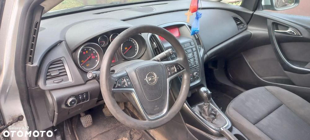 Opel Astra 1.4 T EU6 - 6