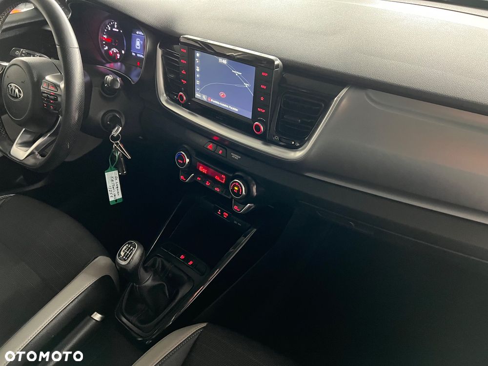 Kia Stonic - 34