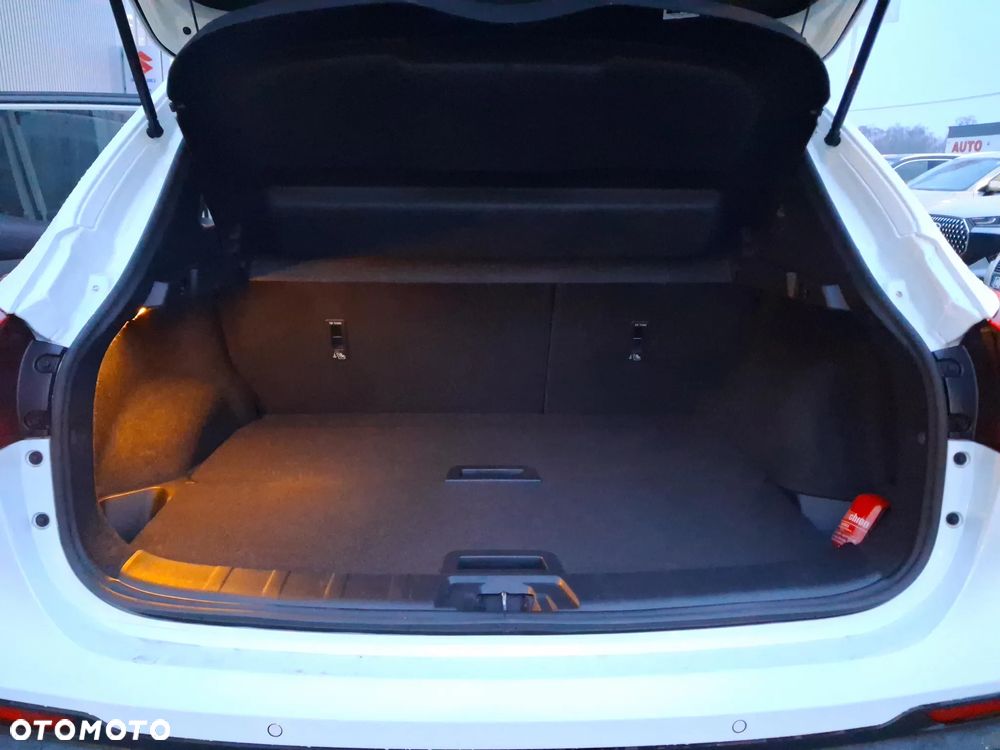 Nissan Qashqai 1.3 DIG-T N-Connecta DCT - 17