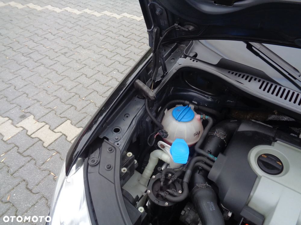 Volkswagen Touran 1.9 TDI DPF United - 25