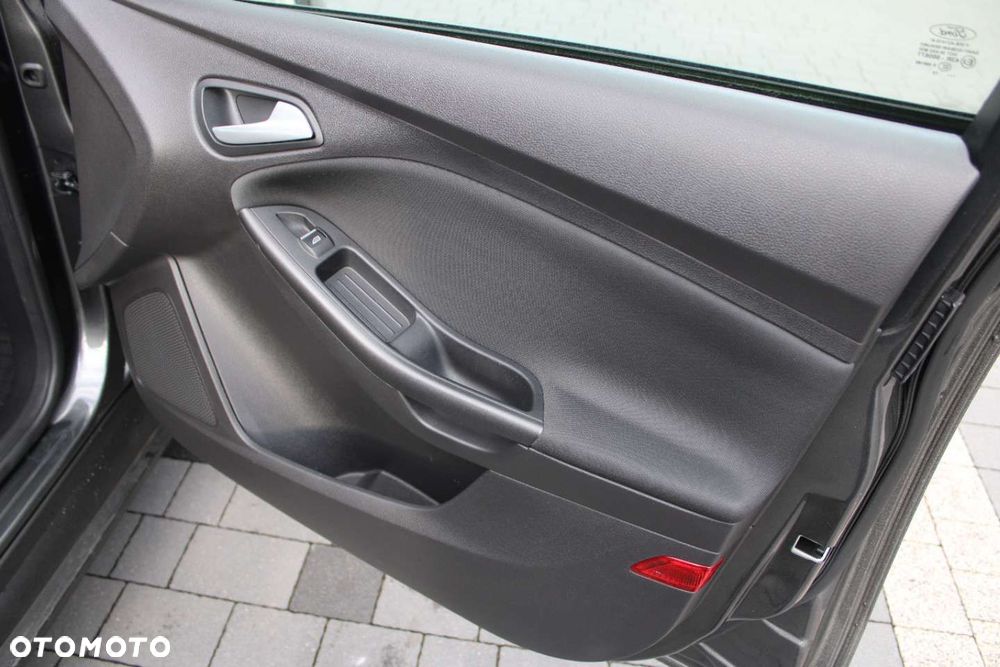 Ford Focus - 23