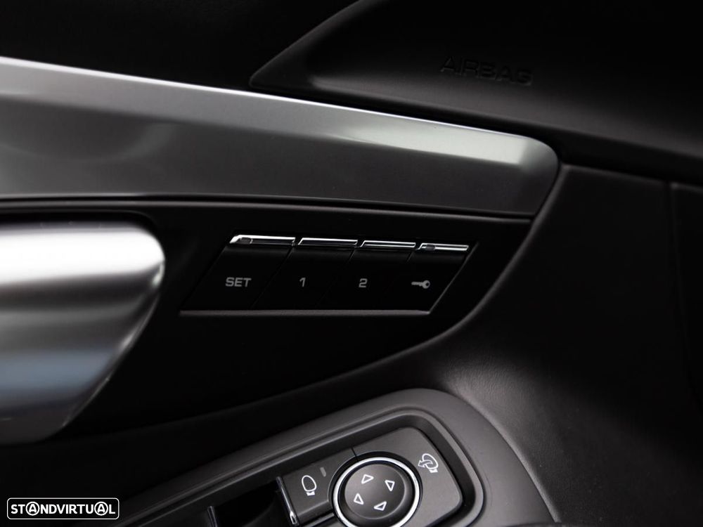 Porsche 718 Cayman - 14