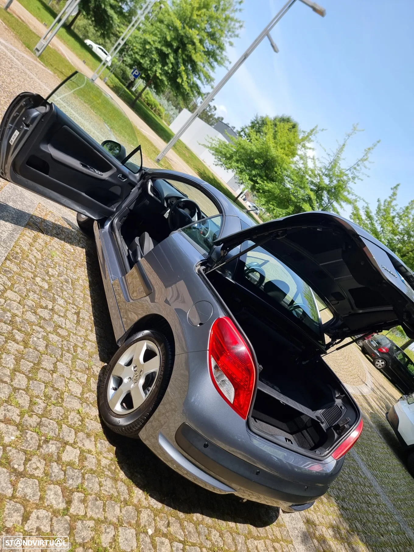 Peugeot 207 CC - 24