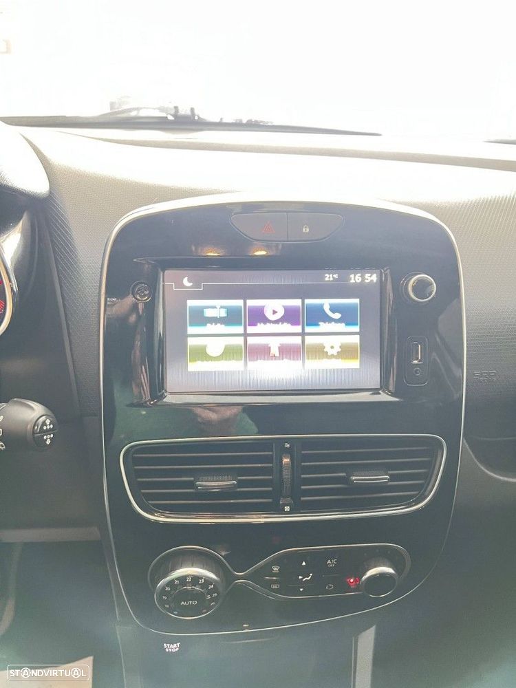 Renault Clio 0.9 TCe Limited - 15