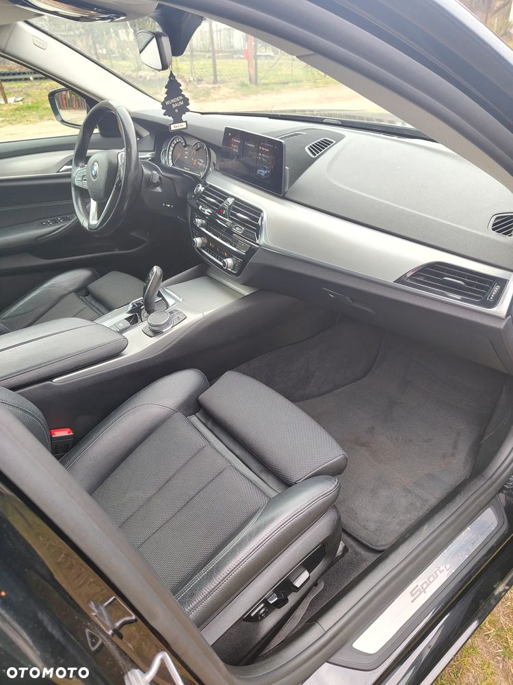 BMW Seria 5 520d Sport Line sport - 11