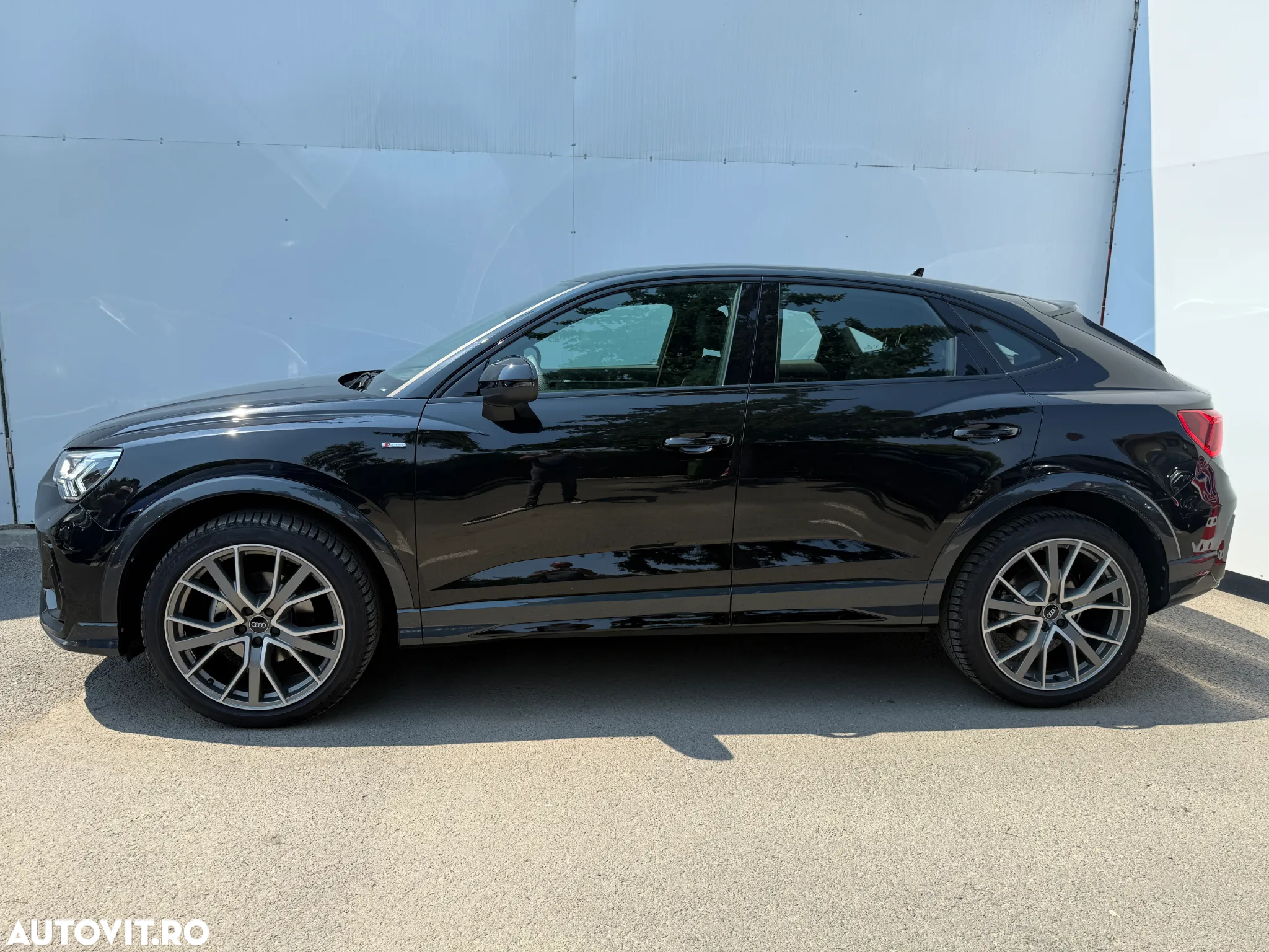 Audi Q3 Sportback 1.5 35 TFSI S tronic S Line - 2
