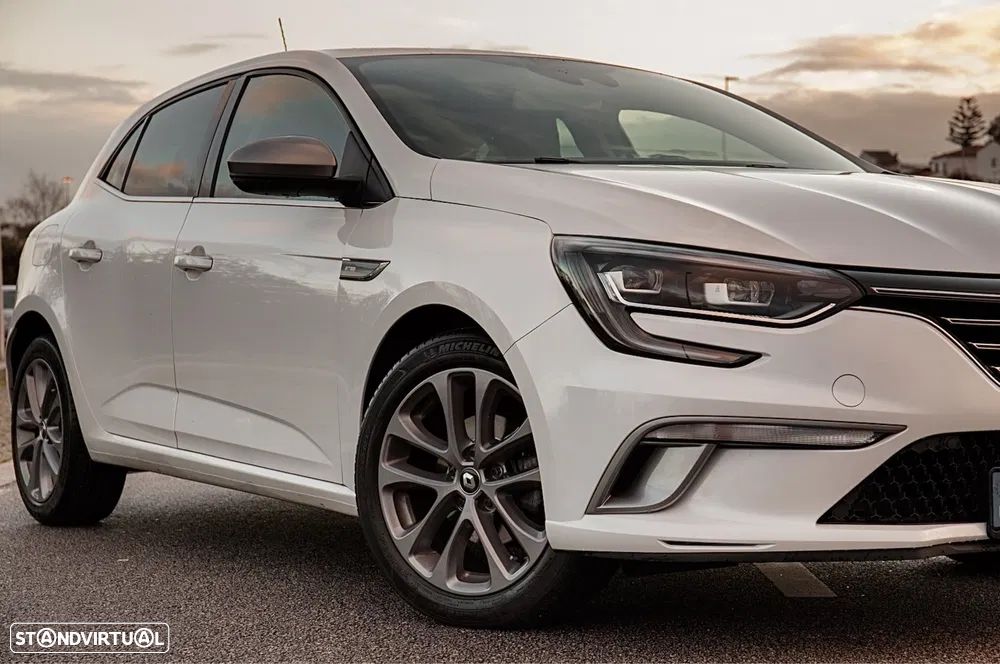 Renault Mégane 1.2 TCE GT Line - 3
