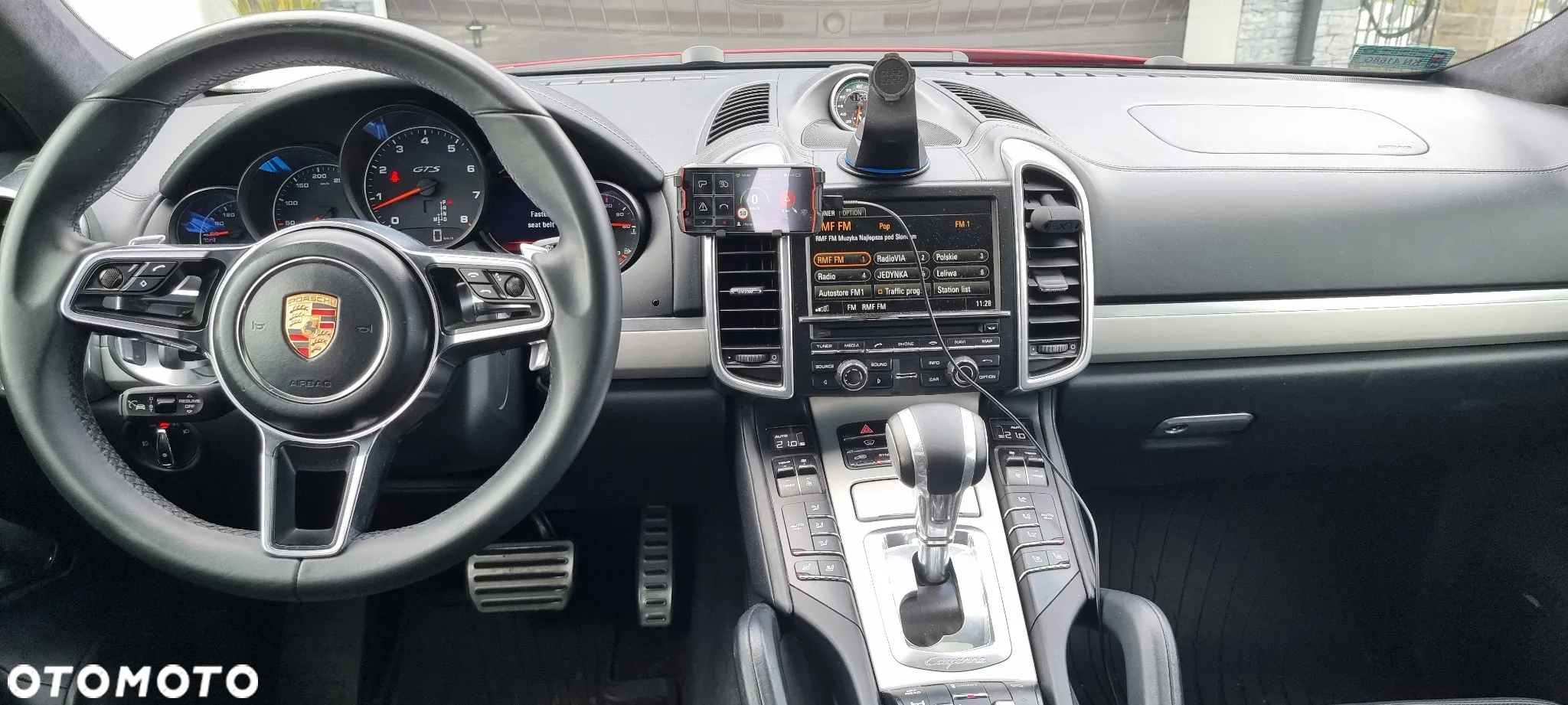 Porsche Cayenne GTS - 8