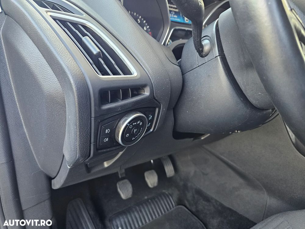 Ford Focus 1.0 EcoBoost Start-Stopp-System TITANIUM - 21